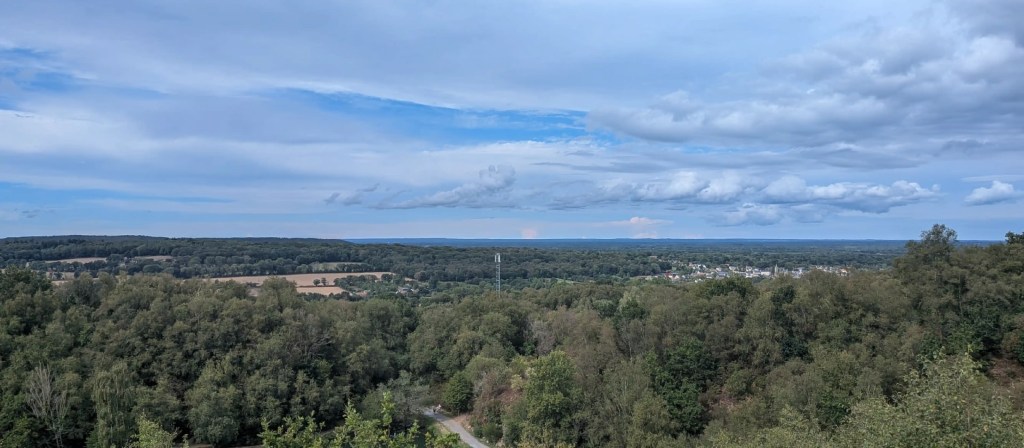 Le Mont Castre : rendez-vous au cœur du&nbsp;Cotentin